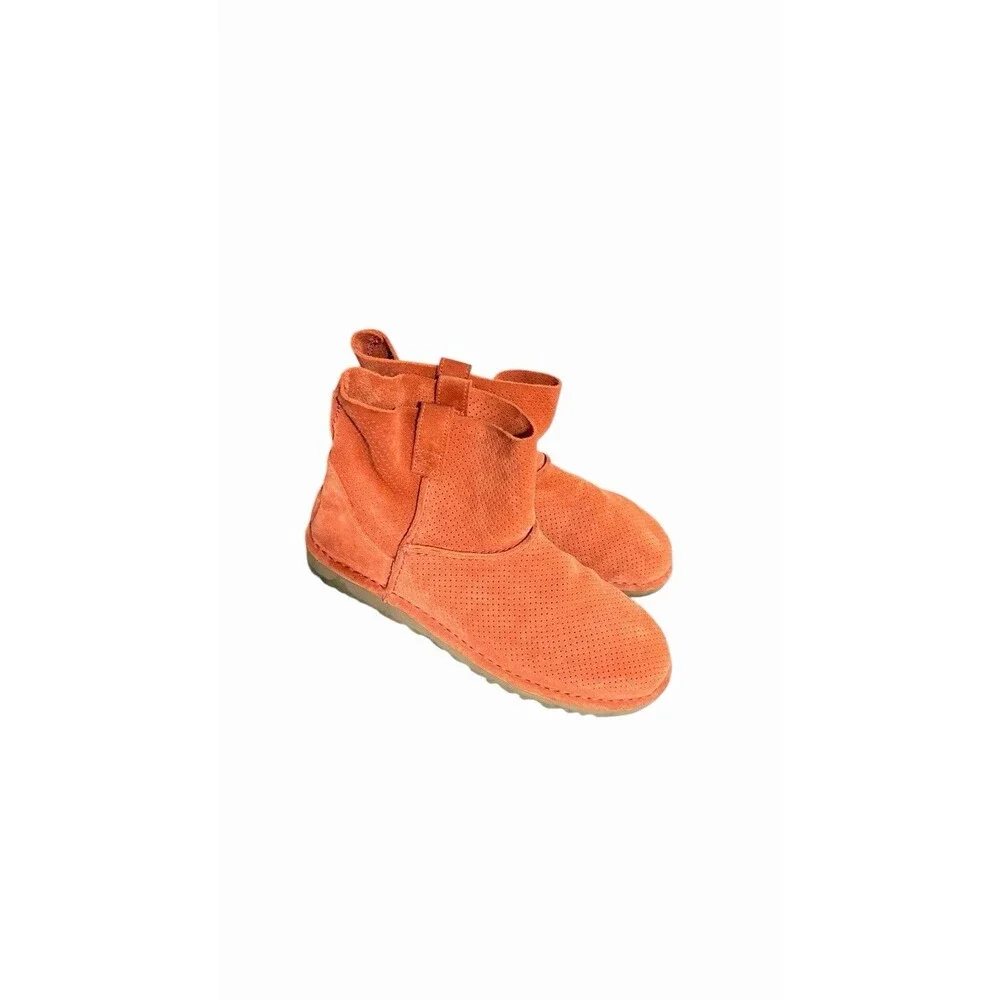UGG Mini Perforated Boots Unlined Orange Soft Pull On Suede Leather Boots Sz 8